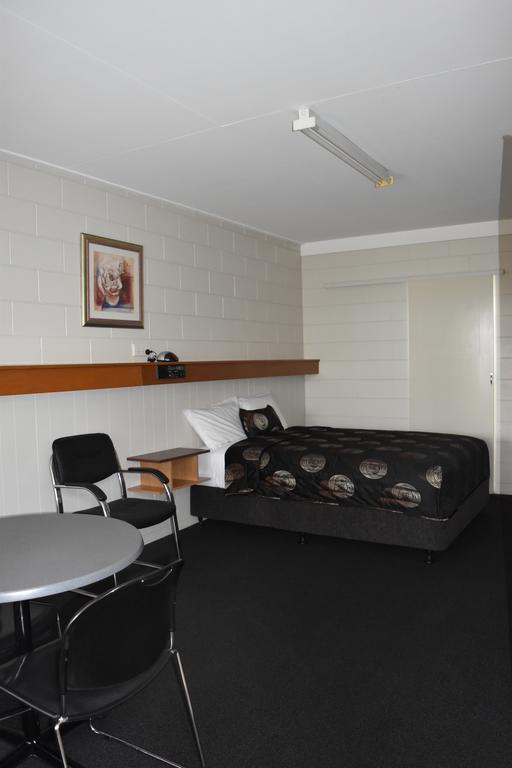 Black Diamond Motel Blackwater 객실 사진