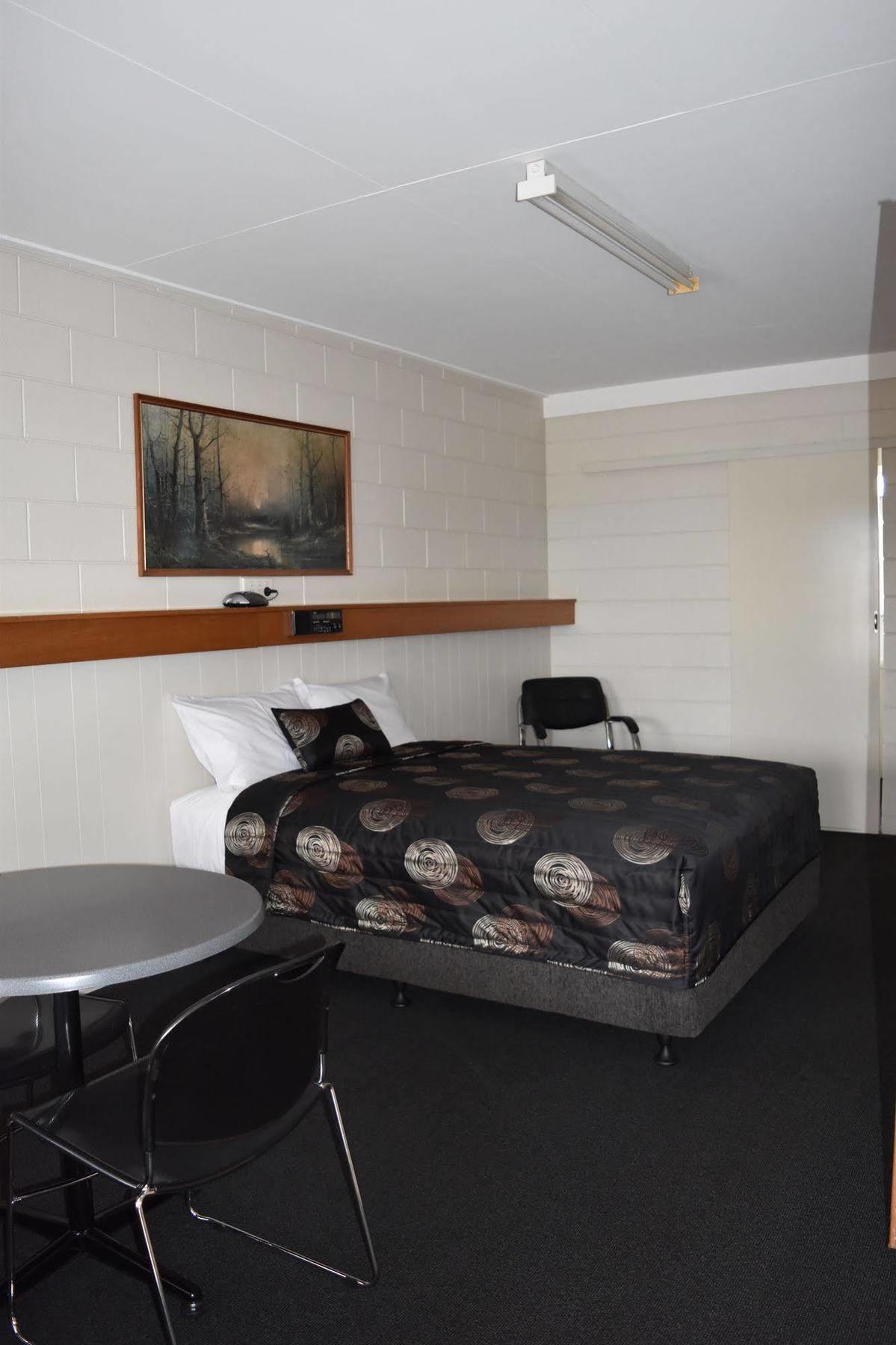 Black Diamond Motel Blackwater 외부 사진