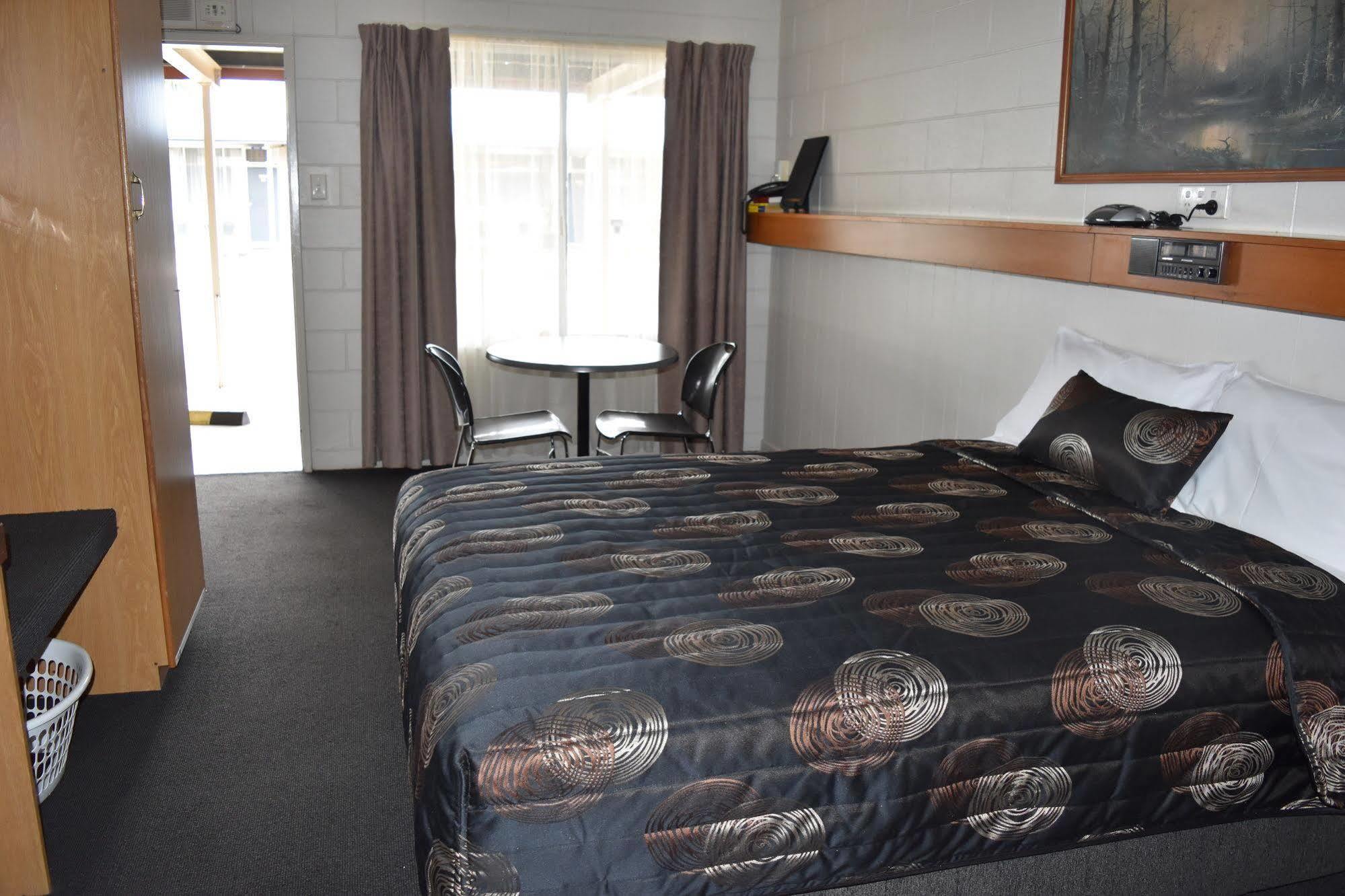 Black Diamond Motel Blackwater 외부 사진