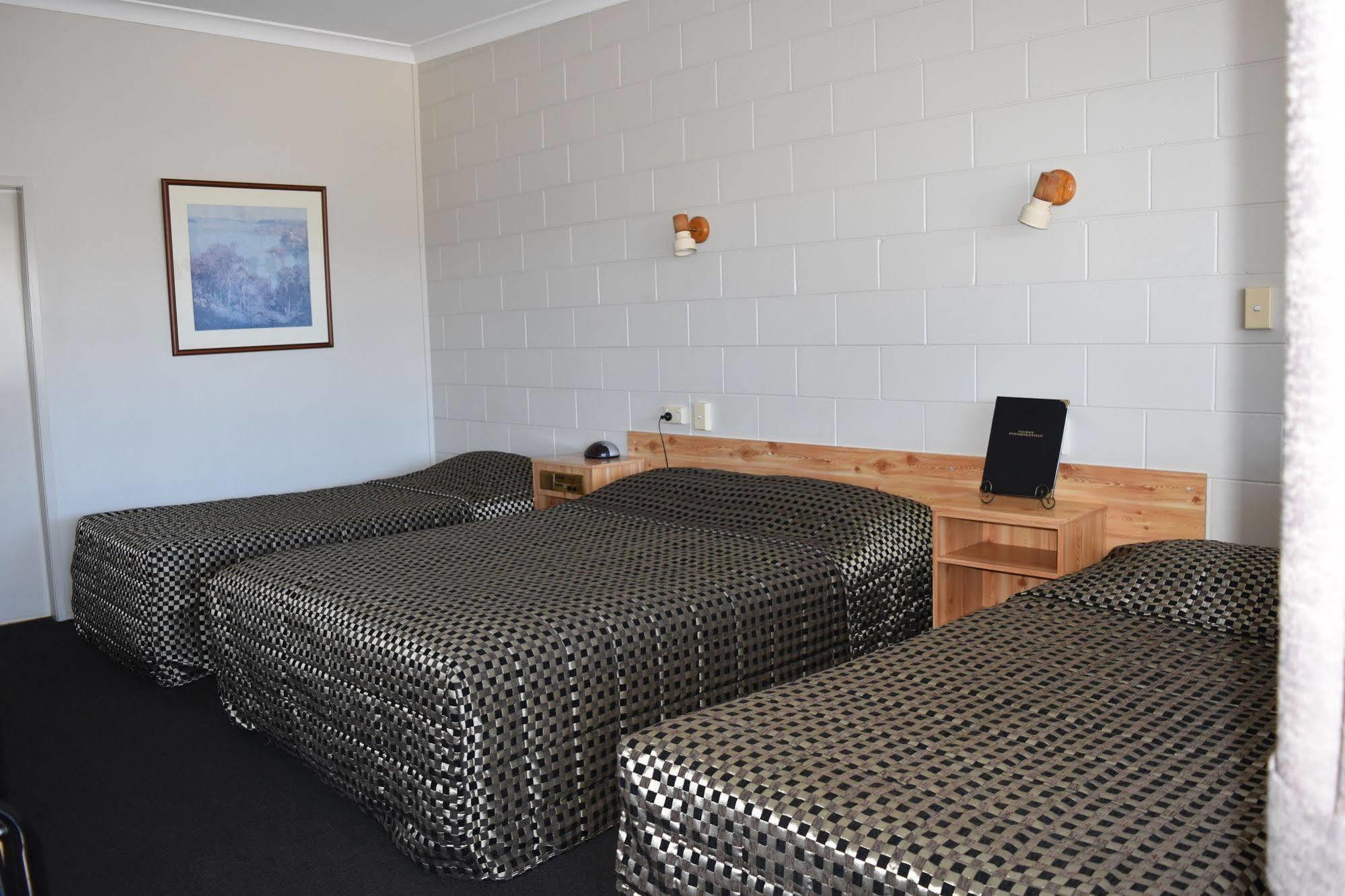Black Diamond Motel Blackwater 외부 사진